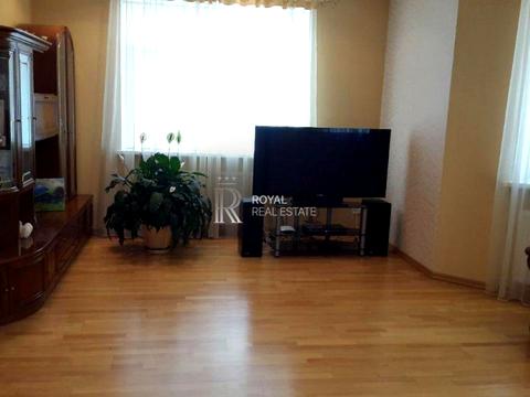 будинок за адресою Щаслива вул.