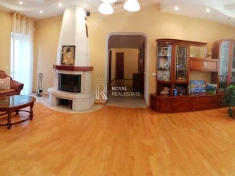 будинок за адресою Щаслива вул.