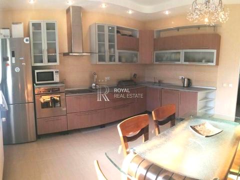 будинок за адресою Щаслива вул.