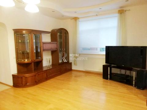 будинок за адресою Щаслива вул.