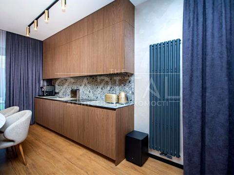 дом по адресу вул. Молодіжна