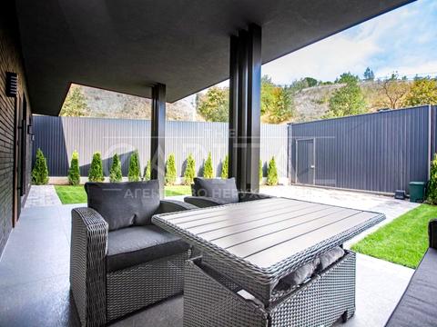 дом по адресу вул. Молодіжна