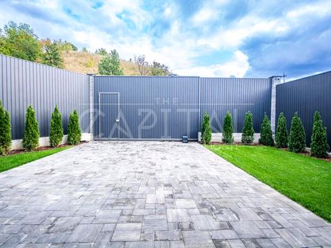 дом по адресу вул. Молодіжна