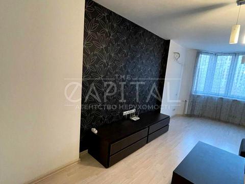 квартира за адресою Бориса Гмирі вул., 8-Б