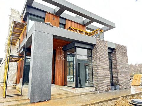 будинок за адресою Черняхівського вул.