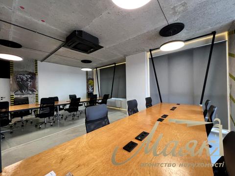 коммерческая по адресу Андрея Верхогляда ул. (Михайла Драгомирова), 15