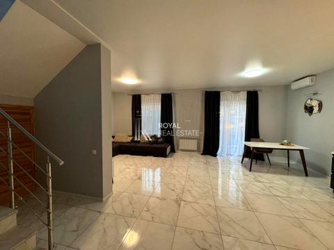 будинок за адресою с. Гатне, Чумацька вул., 5/2