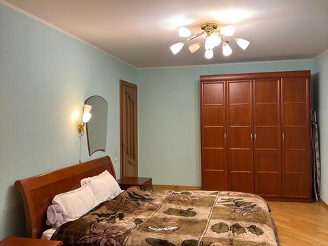 квартира за адресою Зоряний бульв., 1