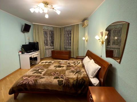 квартира за адресою Зоряний бульв., 1