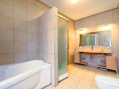 будинок за адресою Дмитра Дорошенка вул. (Чигоріна), 9