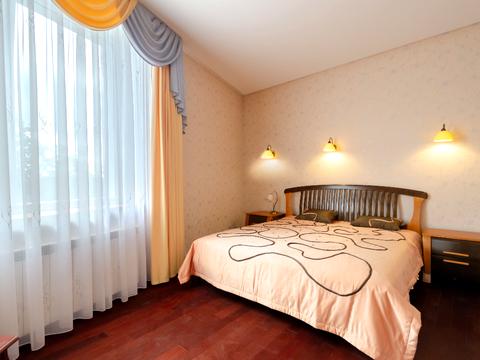 будинок за адресою Дмитра Дорошенка вул. (Чигоріна), 9