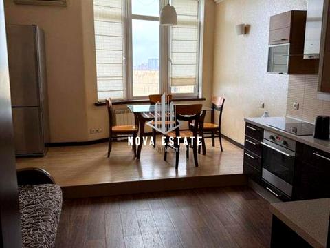 квартира за адресою Кудрявський узвіз, 3-Б