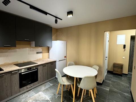 квартира за адресою Залізнична вул., 9А