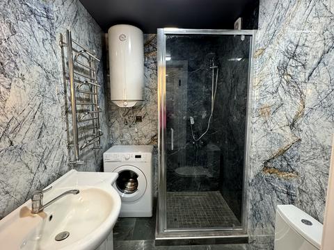 квартира за адресою Залізнична вул., 9А