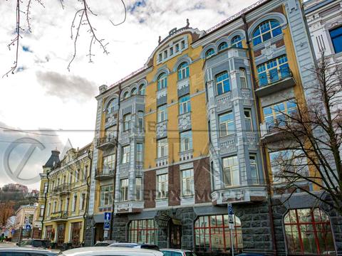 будинок за адресою Контрактова пл., 10-А