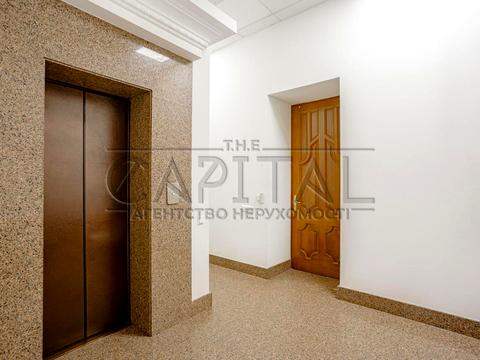 будинок за адресою Контрактова пл., 10-А