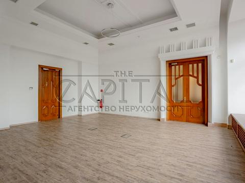 будинок за адресою Контрактова пл., 10-А