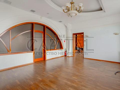 будинок за адресою Контрактова пл., 10-А