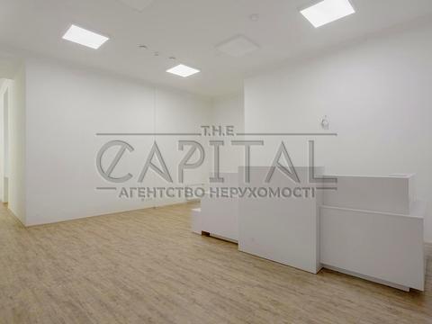 будинок за адресою Контрактова пл., 10-А