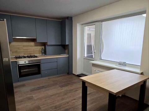 квартира за адресою Сергія Параджанова вул., 1