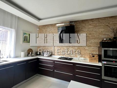 дом по адресу  ул.