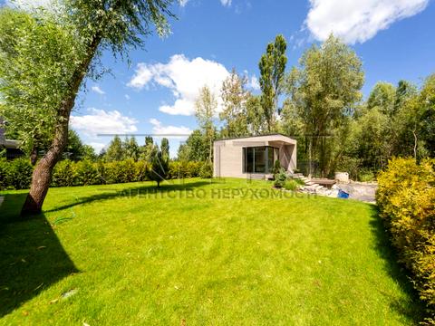 будинок за адресою Ганни Арендт вул.