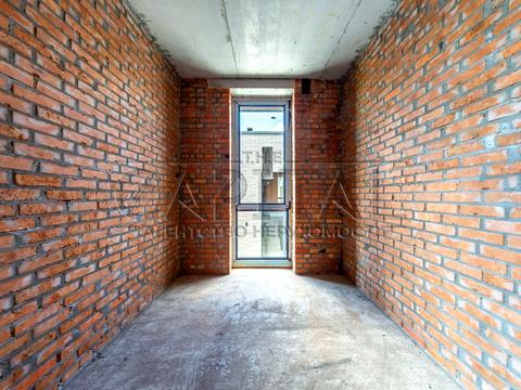 будинок за адресою Ганни Арендт вул.