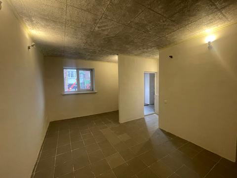 комерційна за адресою Вереснева вул., 22-Б