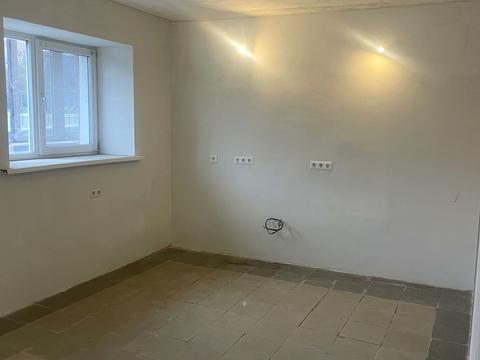 комерційна за адресою Вереснева вул., 22-Б