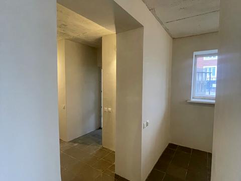 комерційна за адресою Вереснева вул., 22-Б