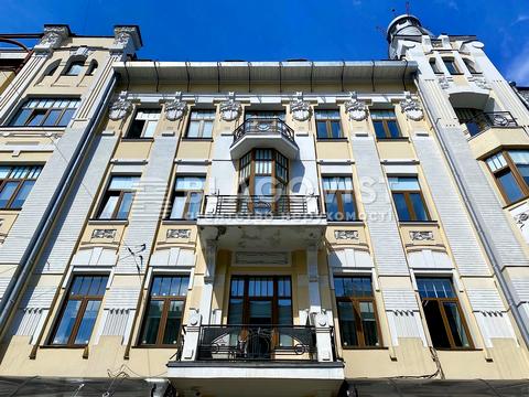 комерційна за адресою Богдана Хмельницького вул., 52