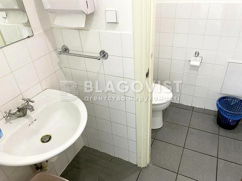 комерційна за адресою Богдана Хмельницького вул., 52