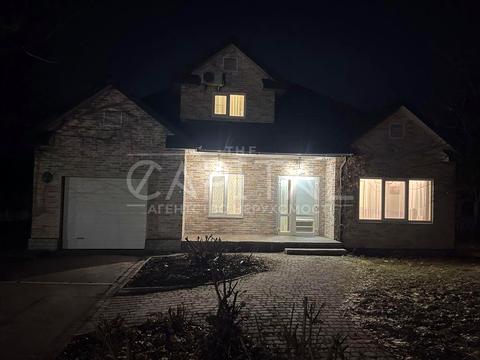 будинок за адресою Хутірська