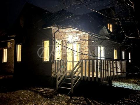 будинок за адресою Хутірська