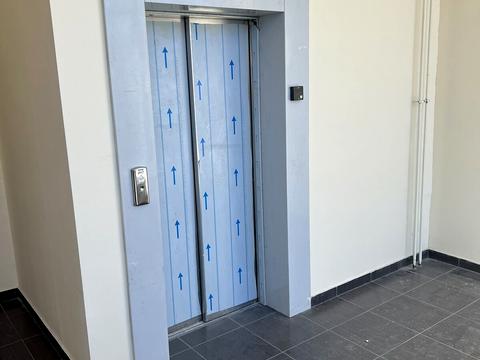 комерційна за адресою Київ, Харківське шосе, 194