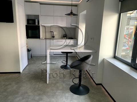 квартира за адресою Набережно-Хрещатицька вул., 3-А