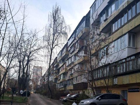 квартира за адресою Зодчих вул., 50-А