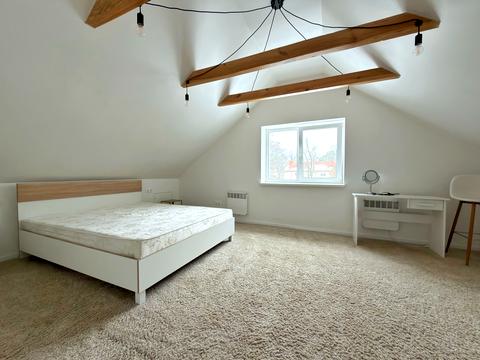 квартира по адресу Независимости Украины ул., 22