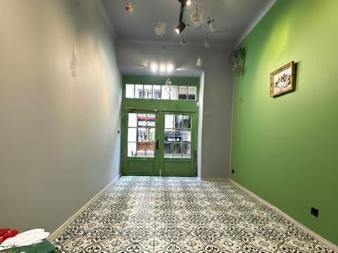 комерційна за адресою Братів Рогатинців вул., 12