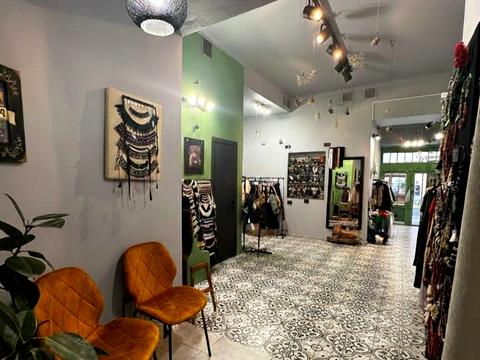 комерційна за адресою Братів Рогатинців вул., 12