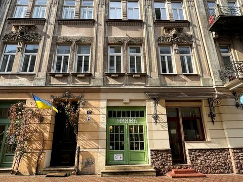 коммерческая по адресу Братьев Рогатинцев ул., 12