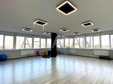 комерційна за адресою Ушинського вул., 40