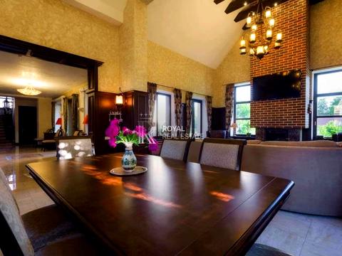 будинок за адресою Паркова