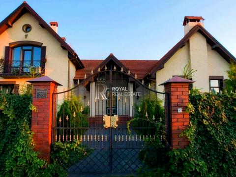 будинок за адресою Паркова