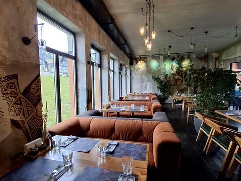 комерційна за адресою Горішків, 283 А