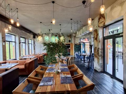 комерційна за адресою Горішків, 283 А