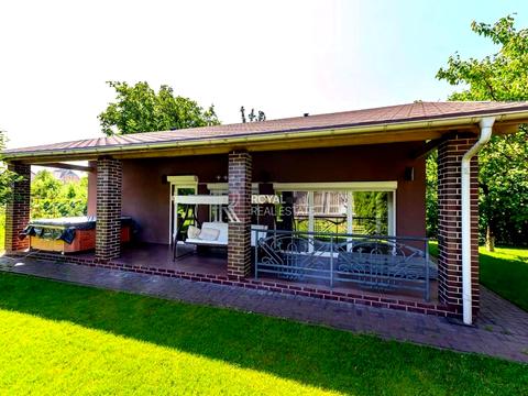 будинок за адресою Прикордонна вул.