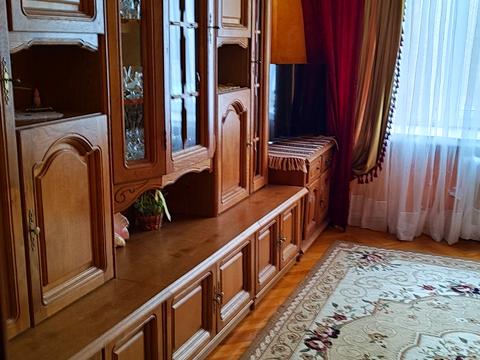 квартира за адресою Тролейбусна вул., 4