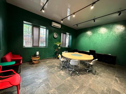 комерційна за адресою Гайдамацького, 17б