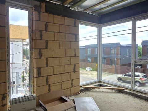 будинок за адресою Райдужна вул., 77